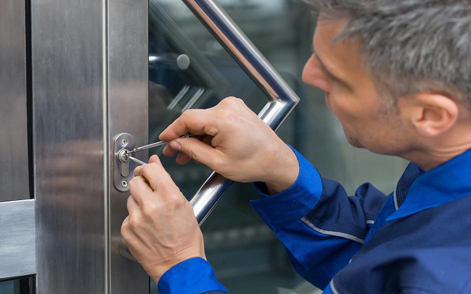 contacter un serrurier Paris 12